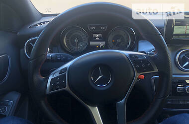Внедорожник / Кроссовер Mercedes-Benz GLA-Class 2015 в 