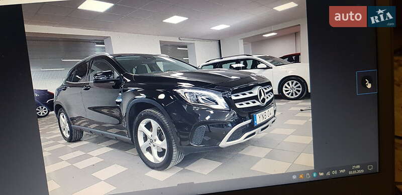 Внедорожник / Кроссовер Mercedes-Benz GLA-Class 2017 в Хмельницком