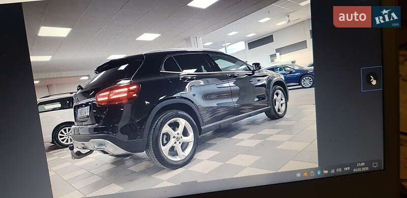 Внедорожник / Кроссовер Mercedes-Benz GLA-Class 2017 в Хмельницком