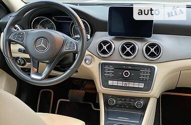 Внедорожник / Кроссовер Mercedes-Benz GLA-Class 2017 в Днепре