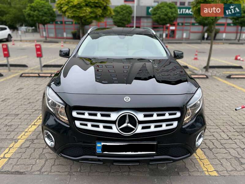 Позашляховик / Кросовер Mercedes-Benz GLA-Class 2018 в Львові