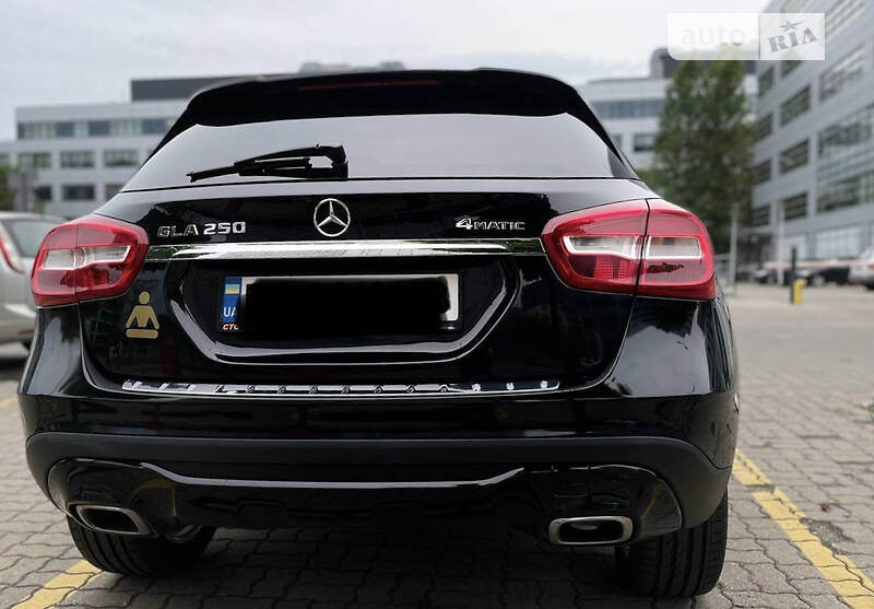 Позашляховик / Кросовер Mercedes-Benz GLA-Class 2018 в Львові