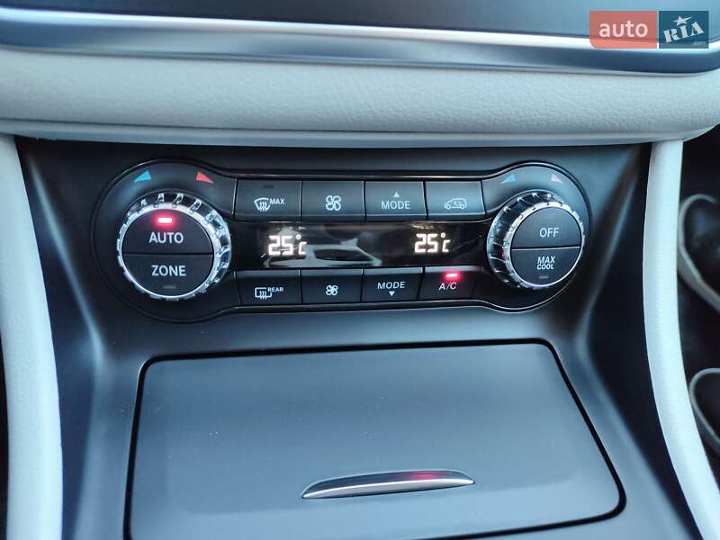 Позашляховик / Кросовер Mercedes-Benz GLA-Class 2017 в Полтаві