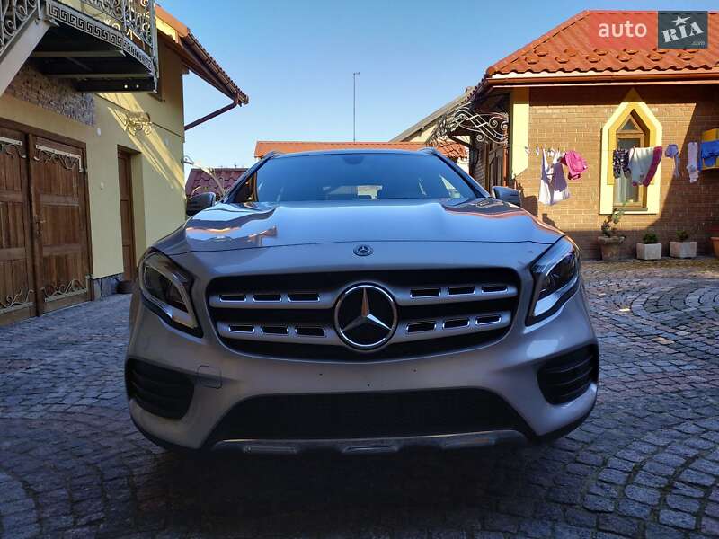 Внедорожник / Кроссовер Mercedes-Benz GLA-Class 2017 в 