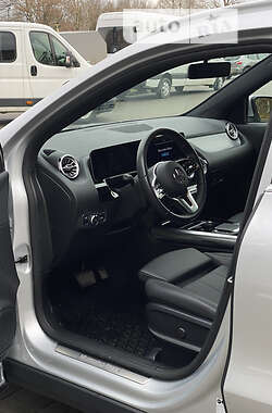 Внедорожник / Кроссовер Mercedes-Benz GLA-Class 2020 в 