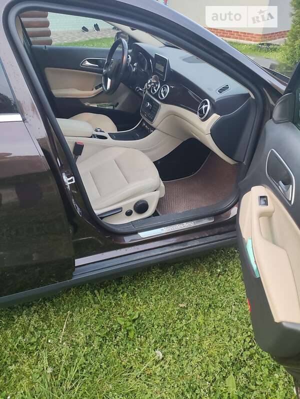Внедорожник / Кроссовер Mercedes-Benz GLA-Class 2014 в Черновцах