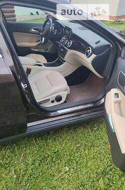 Внедорожник / Кроссовер Mercedes-Benz GLA-Class 2014 в 