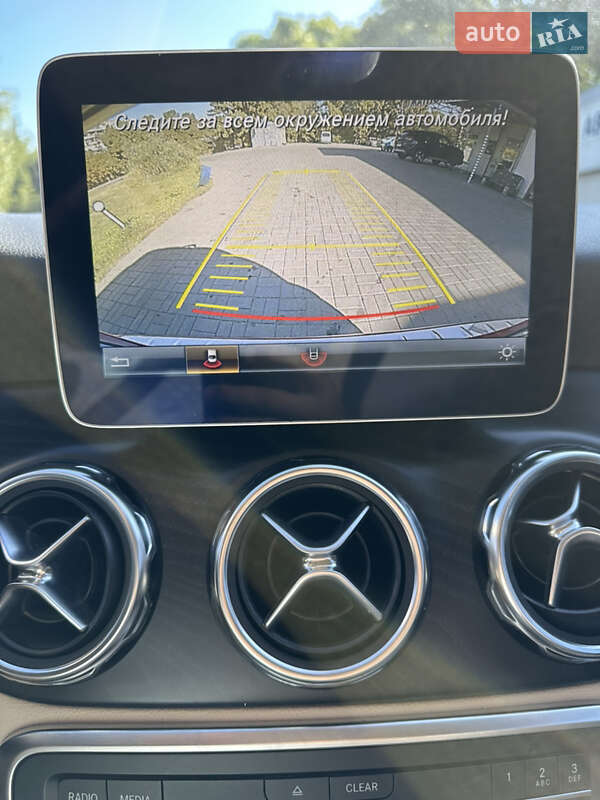 Позашляховик / Кросовер Mercedes-Benz GLA-Class 2018 в Дніпрі