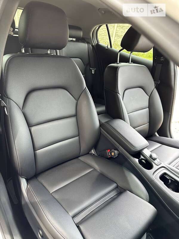 Позашляховик / Кросовер Mercedes-Benz GLA-Class 2019 в Кропивницькому