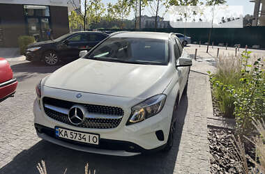 Внедорожник / Кроссовер Mercedes-Benz GLA-Class 2015 в Киеве