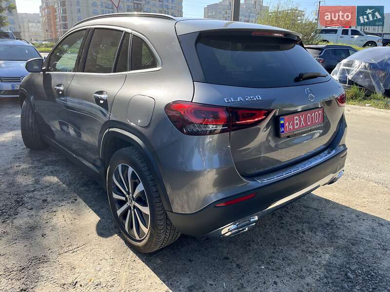 Позашляховик / Кросовер Mercedes-Benz GLA-Class 2020 в Львові