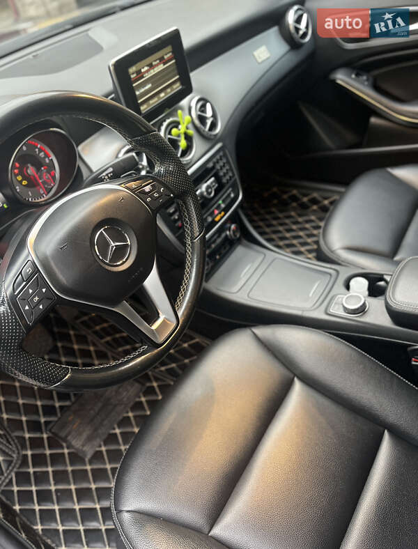 Позашляховик / Кросовер Mercedes-Benz GLA-Class 2015 в Львові