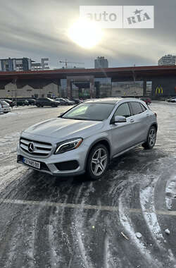 Внедорожник / Кроссовер Mercedes-Benz GLA-Class 2015 в Киеве