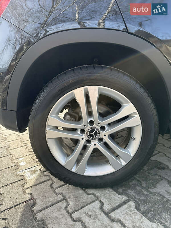 Внедорожник / Кроссовер Mercedes-Benz GLA-Class 2019 в Киеве