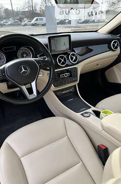 Позашляховик / Кросовер Mercedes-Benz GLA-Class 2015 в Києві