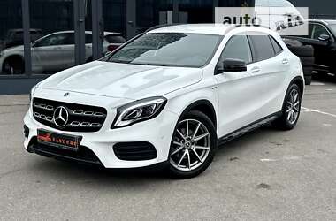 Позашляховик / Кросовер Mercedes-Benz GLA-Class 2018 в Києві