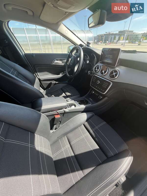 Позашляховик / Кросовер Mercedes-Benz GLA-Class 2016 в Дніпрі