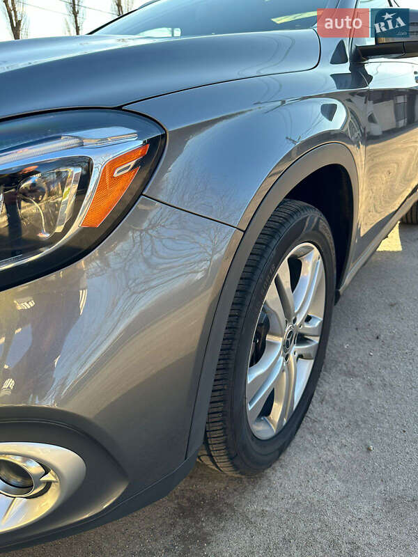 Внедорожник / Кроссовер Mercedes-Benz GLA-Class 2019 в Харькове