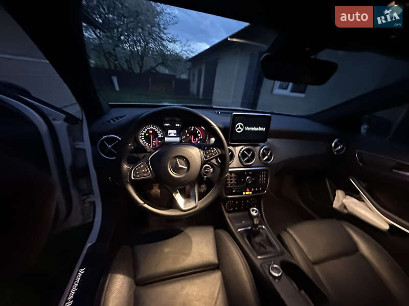 Внедорожник / Кроссовер Mercedes-Benz GLA-Class 2016 в Черновцах