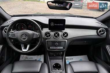 Внедорожник / Кроссовер Mercedes-Benz GLA-Class 2018 в 