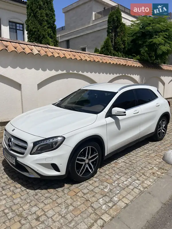 Mercedes-Benz GLA-Class