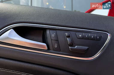 Позашляховик / Кросовер Mercedes-Benz GLA-Class 2015 в 