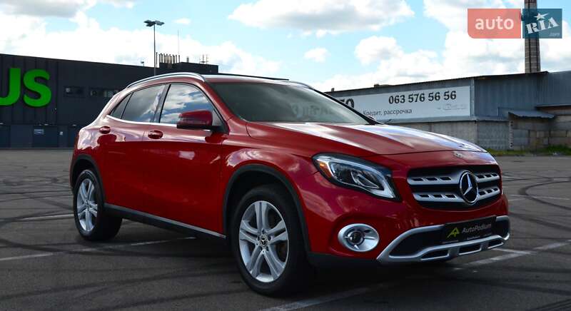 Внедорожник / Кроссовер Mercedes-Benz GLA-Class 2018 в Киеве