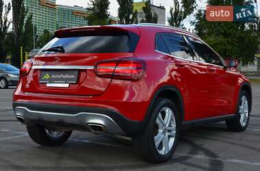 Внедорожник / Кроссовер Mercedes-Benz GLA-Class 2018 в 