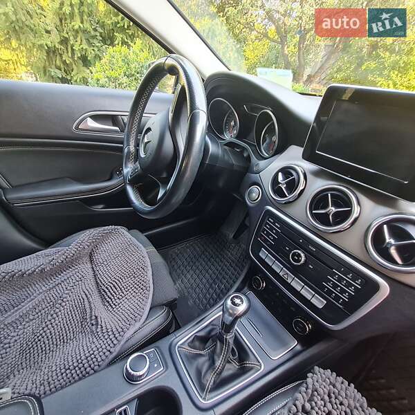 Внедорожник / Кроссовер Mercedes-Benz GLA-Class 2017 в Хмельницком