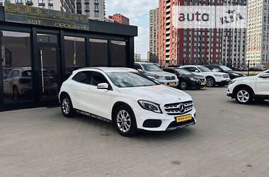 Позашляховик / Кросовер Mercedes-Benz GLA-Class 2019 в Києві