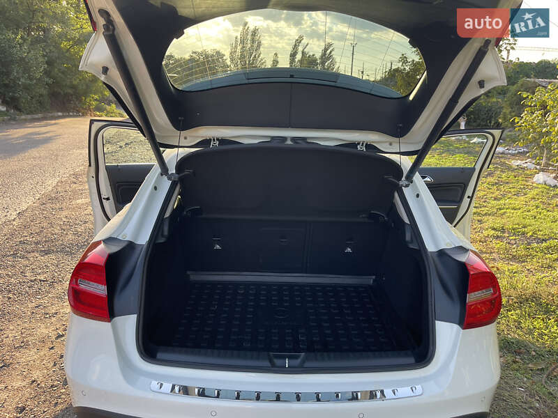 Внедорожник / Кроссовер Mercedes-Benz GLA-Class 2016 в Первомайске фото 19 Внедорожник / Кроссовер Mercedes-Benz GLA-Class 2016 в Первомайске