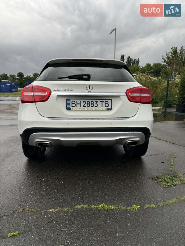 Позашляховик / Кросовер Mercedes-Benz GLA-Class 2016 в Одесі