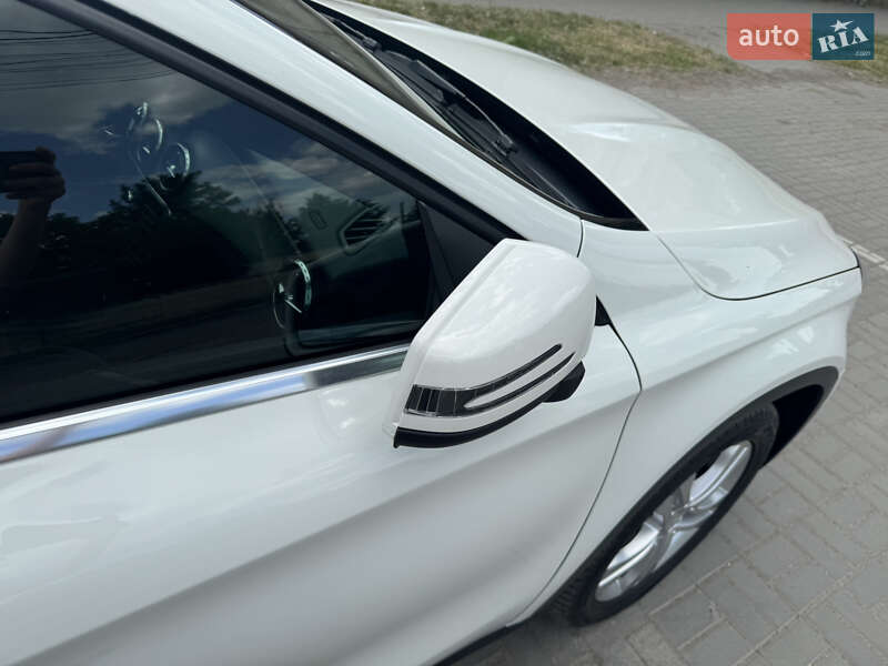 Позашляховик / Кросовер Mercedes-Benz GLA-Class 2016 в Одесі