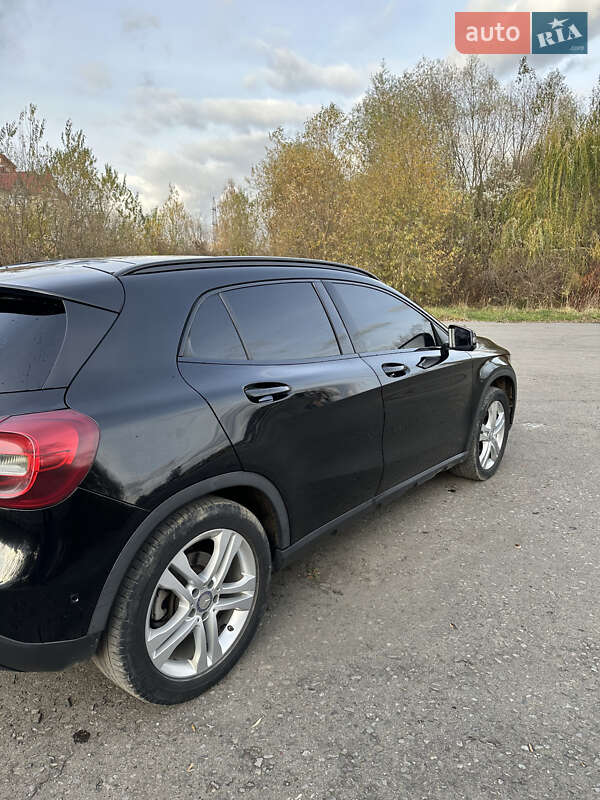 Внедорожник / Кроссовер Mercedes-Benz GLA-Class 2015 в Бориславе