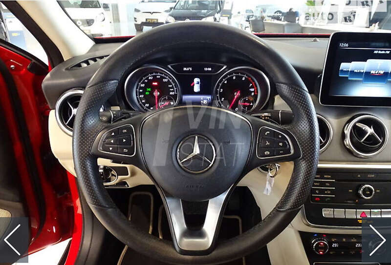 Внедорожник / Кроссовер Mercedes-Benz GLA-Class 2017 в Киеве
