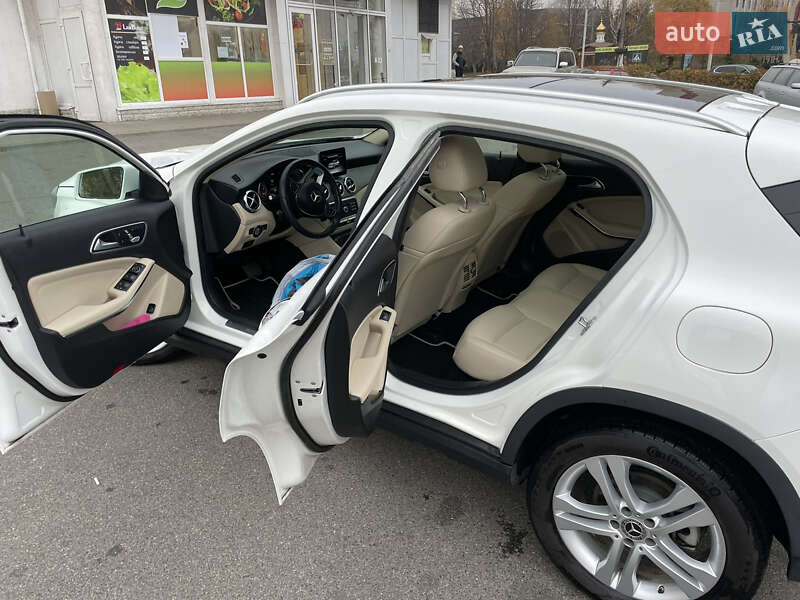 Внедорожник / Кроссовер Mercedes-Benz GLA-Class 2018 в Вышгороде