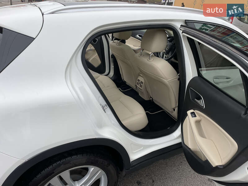 Внедорожник / Кроссовер Mercedes-Benz GLA-Class 2018 в Вышгороде
