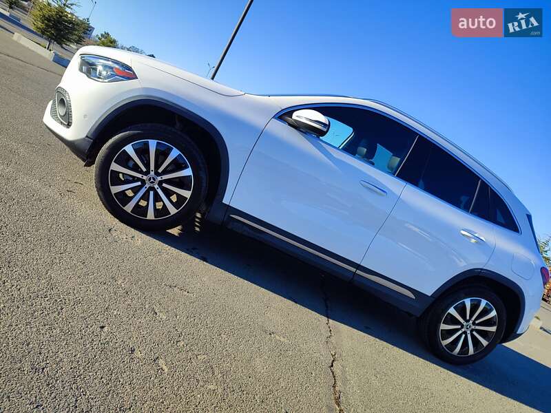Внедорожник / Кроссовер Mercedes-Benz GLA-Class 2020 в Одессе