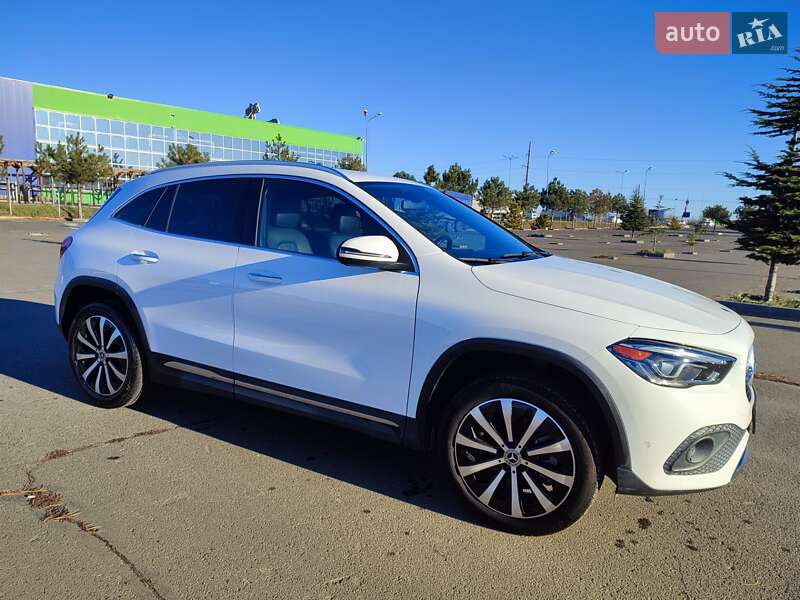 Внедорожник / Кроссовер Mercedes-Benz GLA-Class 2020 в Одессе