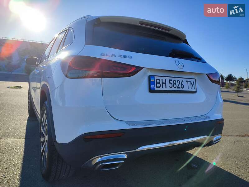 Внедорожник / Кроссовер Mercedes-Benz GLA-Class 2020 в Одессе
