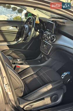 Внедорожник / Кроссовер Mercedes-Benz GLA-Class 2014 в 