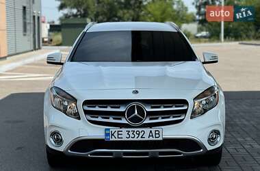 Внедорожник / Кроссовер Mercedes-Benz GLA-Class 2018 в 