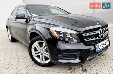 Внедорожник / Кроссовер Mercedes-Benz GLA-Class 2016 в 