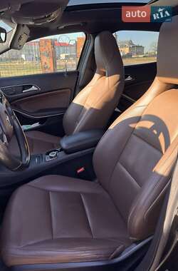 Внедорожник / Кроссовер Mercedes-Benz GLA-Class 2015 в 