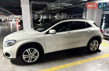 Внедорожник / Кроссовер Mercedes-Benz GLA-Class 2017 в 