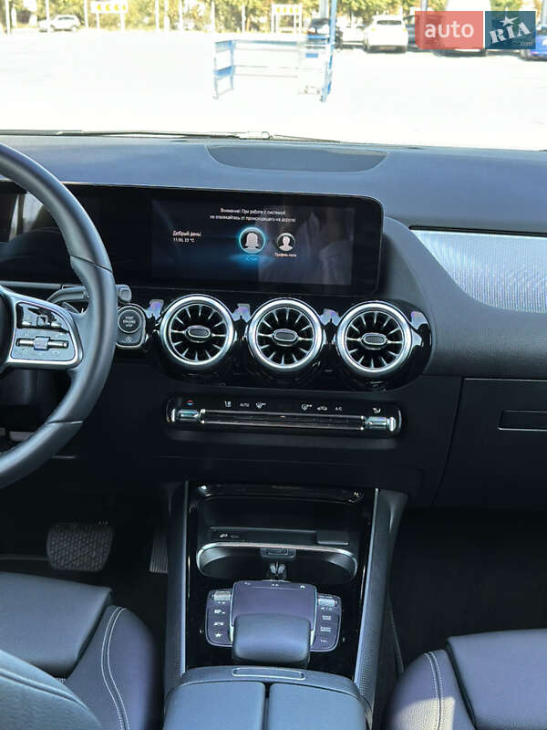 Позашляховик / Кросовер Mercedes-Benz GLA-Class 2021 в Києві