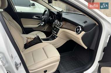 Внедорожник / Кроссовер Mercedes-Benz GLA-Class 2018 в 