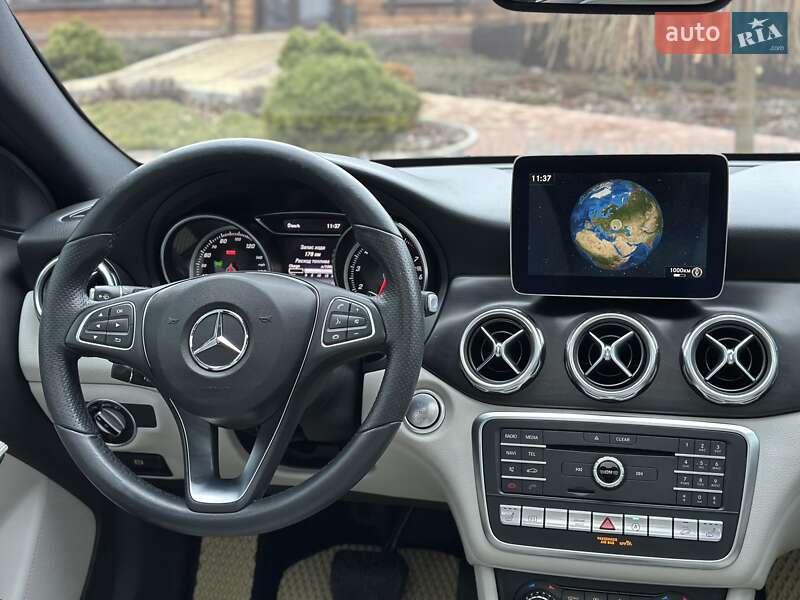Внедорожник / Кроссовер Mercedes-Benz GLA-Class 2017 в Киеве фото 39 Внедорожник / Кроссовер Mercedes-Benz GLA-Class 2017 в Киеве