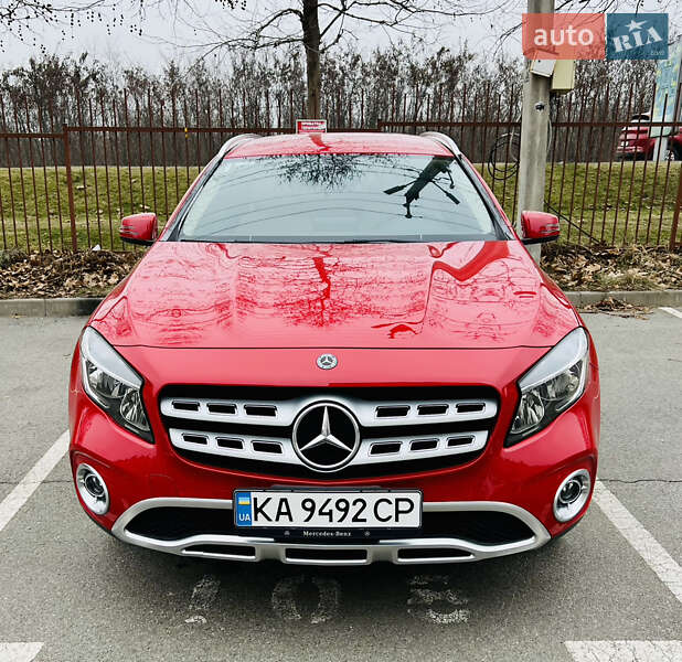 Внедорожник / Кроссовер Mercedes-Benz GLA-Class 2017 в Киеве