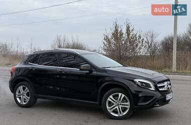 Внедорожник / Кроссовер Mercedes-Benz GLA-Class 2019 в Львове